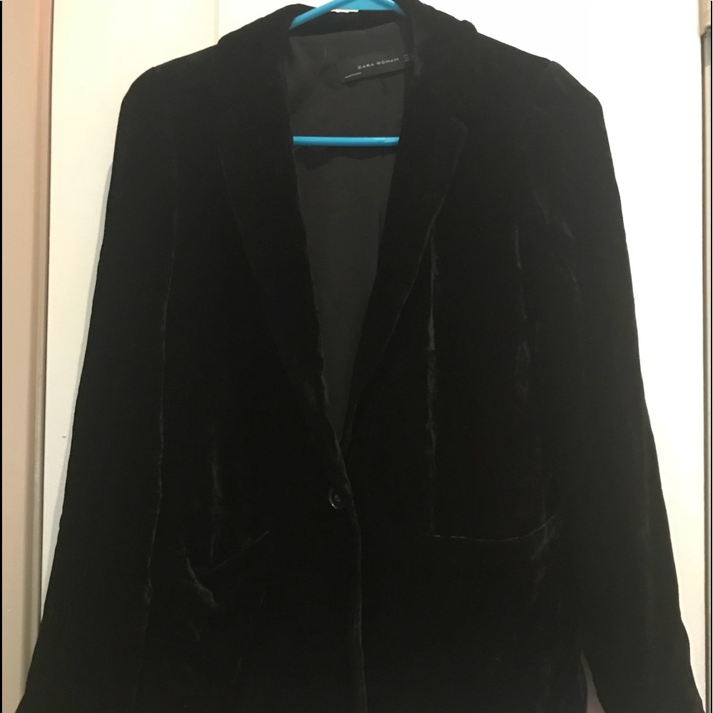 Zara Long Black Velvet Blazer